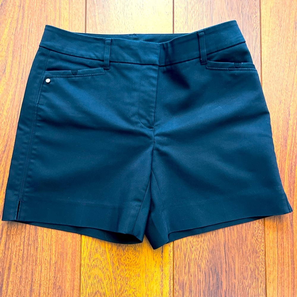 White House Black Market black 5” shorts size 00